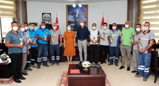 Balçova Belediye Başkanı Çalkaya'dan alev savaşçılarına ödü