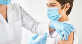 Sağlık Bakanlığı duyurdu: Coronavirüste yaş sınırı 15'e çekildi