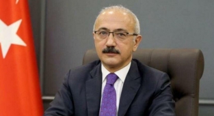 Hazine ve Maliye Bakanı Elvan İstifa Etti