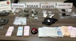 İzmir'de kullandığı otomobilde uyuşturucu ele geçirilen avukat tutuklandı