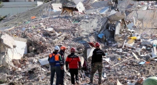 Depremde 11 kişiye mezar olan apartmanın sanıkları için 22.5'er yıl hapis cezası talebi