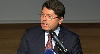 Bakan Tunç: Darbecilerin yazdığı bir anayasa ile Türkiye yüzyılına başlamak bizim için bir yüz karasıdır